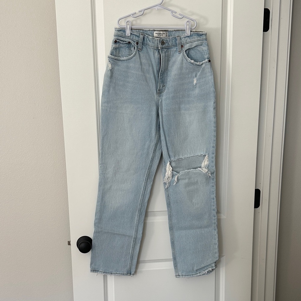 Abercrombie and Fitch The 90’s Straight Ultra High Rise